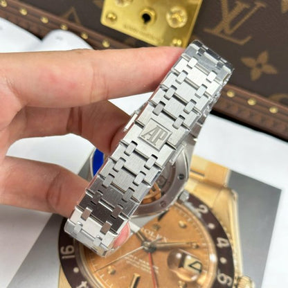 Royal Oak ultra slim automatic